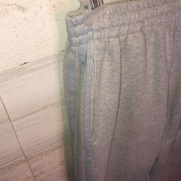 Adidas sweatpants joggers gray in color training pants everyday wear active wear - Picture 2 of 4